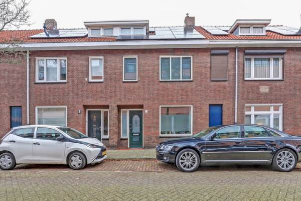 Woning Paus Adriaanstraat 5 Tilburg