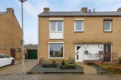 Woning Burg Fredrixstraat 8 Elsloo (LI)