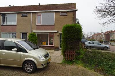 Woning Van Goghstraat 2 Sint Maartensvlotbrug