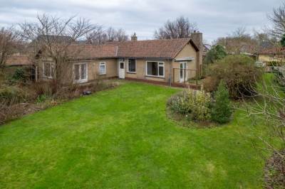 Woning Kroanenburg 41 St.-Annaparochie