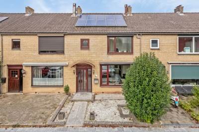 Woning Johan Berkstraat 23 Zuid-Beijerland