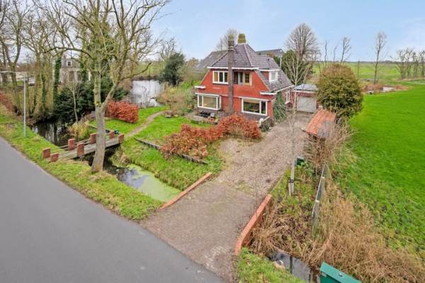 Woning Rijksweg 279 Winneweer