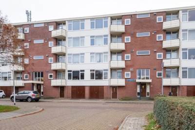 Woning Jacob van Ruysdaelstraat 74 Almelo