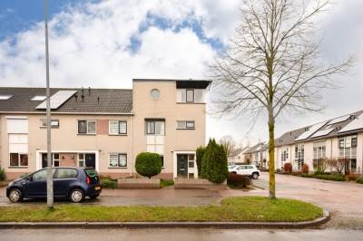 Woning Lange Voren 122 Barneveld