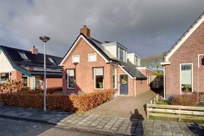 Woning Burchtstraat 20 Uithuizermeeden