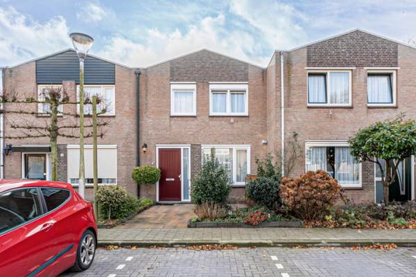 Woning Van Tussenbroekstraat 15 Tilburg