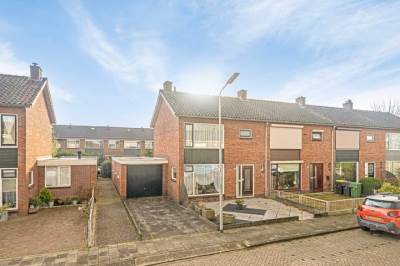 Woning Goudenregenstraat 9 Numansdorp
