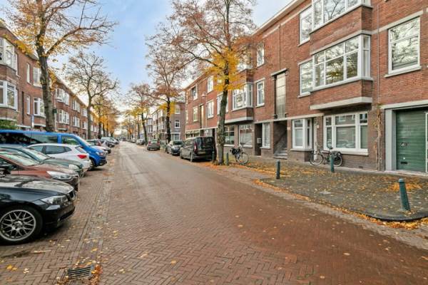 Woning Linnaeusstraat 211 Den Haag