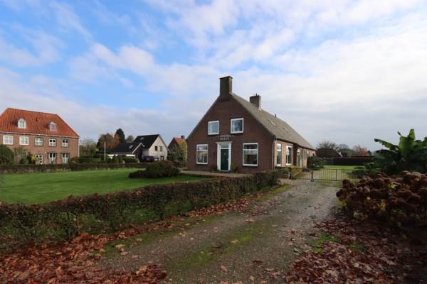 Woning St Antoniusweg 1 Groesbeek
