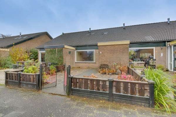 Woning Karveel 1534 Lelystad