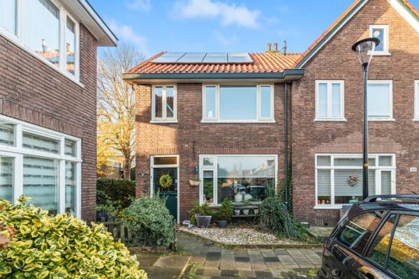 Woning Deken Waarestraat 52 Beverwijk