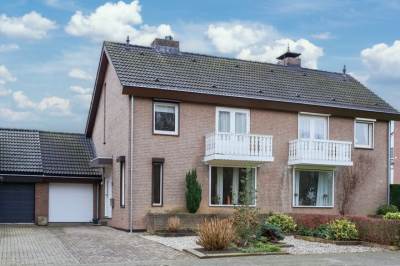 Woning Dr. Calsstraat 42 Landgraaf