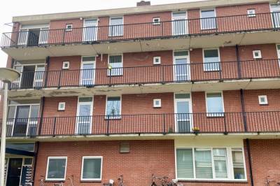 Woning Laan van Kortrijk 107 Almelo