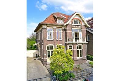 Woning Dorpsstraat 127 Nieuwkoop