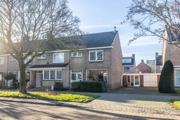 Woning van der Ploegstraat 55 Heemskerk