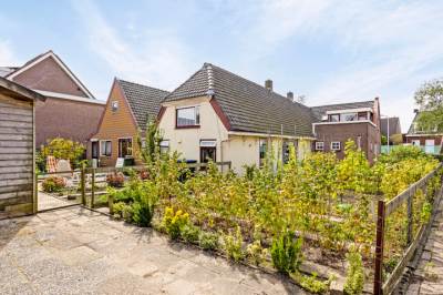 Woning Noordeinde 69 Roelofarendsveen