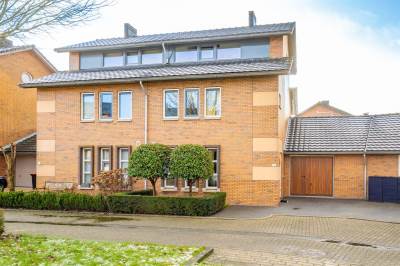 Woning Sparrenhout 10 Houten