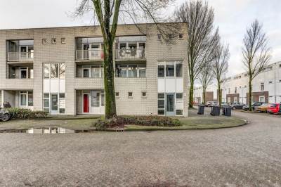 Woning Bisschop Bekkerslaan 155 Tilburg