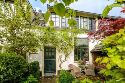 Woning Nieuwlarenweg 12 Laren (NH)