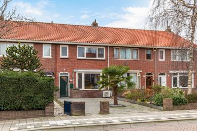 Woning Burgemeester van Esstraat 81 Pernis Rotterdam