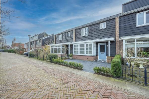 Woning Julianaplein 12 Akersloot