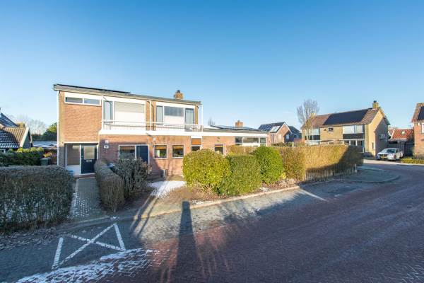 Woning Prinses Margrietlaan 1 Nieuwendijk