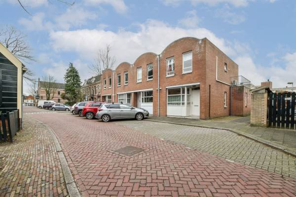 Woning Kerklaan 15c Weesp