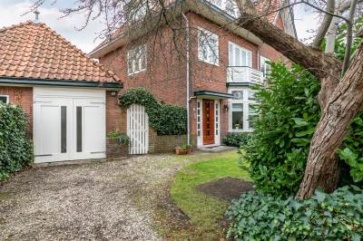 Woning Essenlaan 8 Bloemendaal