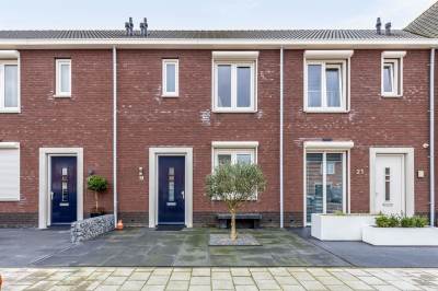 Woning Merelstraat 19 St. Willebrord