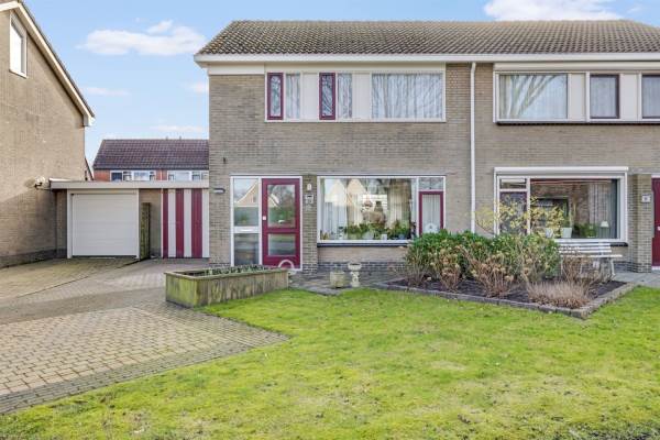 Woning Bernhardlaan 29 Buitenpost