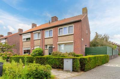 Woning Ruysdaelstraat 9 Rijen