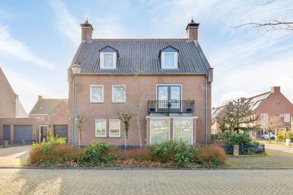 Woning de Neerhei 19 Helmond