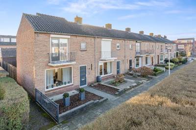 Woning Asterstraat 45 Oud-Beijerland