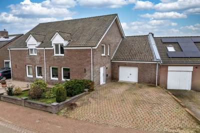 Woning Burgemeester van Bovenstraat 15 Stevensweert