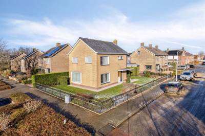 Woning Prins Bernhardstraat 1 Bruinisse