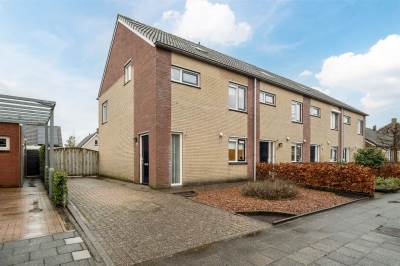 Woning Wouter van de Kampstraat 18 Nijkerkerveen
