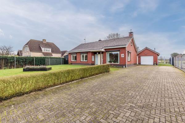 Woning Beatrixweg 10 St. Willebrord