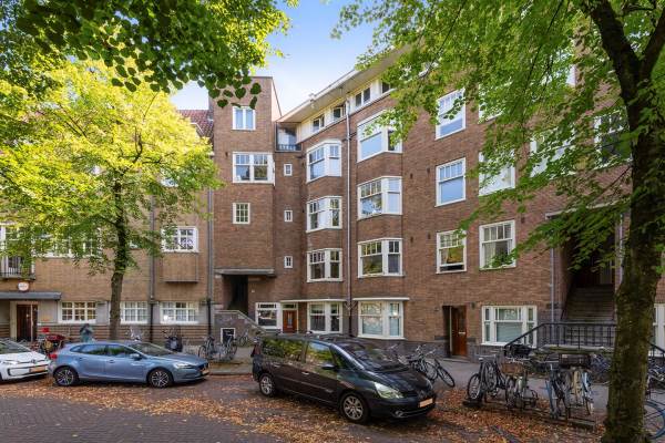 Woning Victorieplein 131 Amsterdam