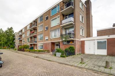 Woning Adriaen van Ostadestraat 8 Ridderkerk