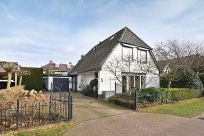 Woning Aletta Jacobslaan 5 Huizen