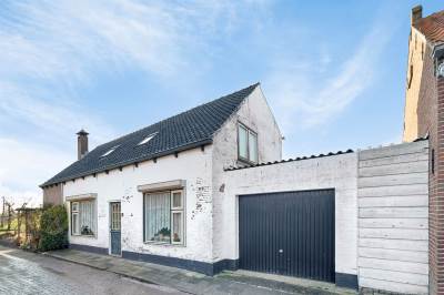 Woning Papegaaistraat 4 Hoedekenskerke