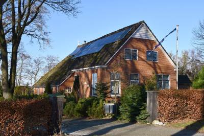 Woning Hoofdweg 1 Een-West