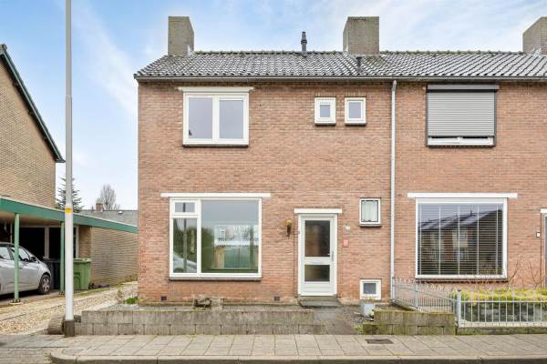 Woning Pastoor van de Weijstr 30 Haalderen
