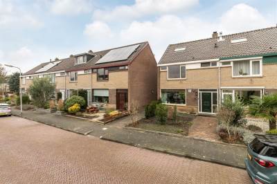 Woning Lokkenstraat 42 's-Gravendeel