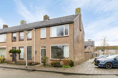 Woning Mr. van Maanenstraat 19 Waalwijk