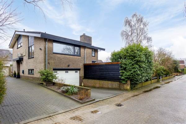 Woning Golfslag 4 Hellevoetsluis