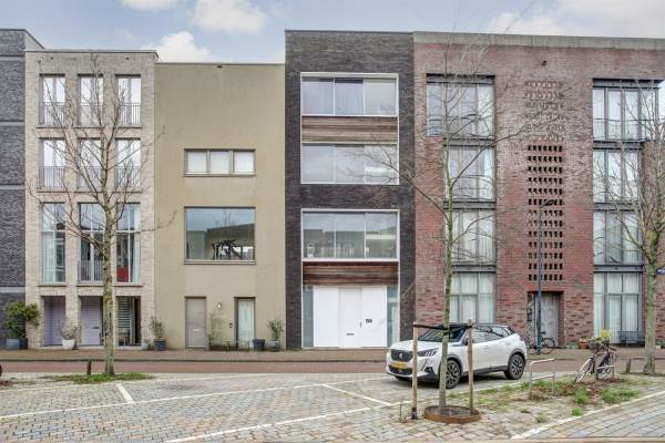 Woning William Barlowlaan 127 Amsterdam