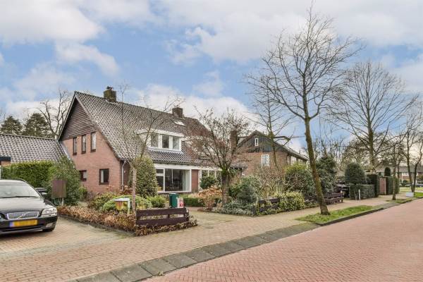 Woning Mendes da Costalaan 12 Laren (NH)