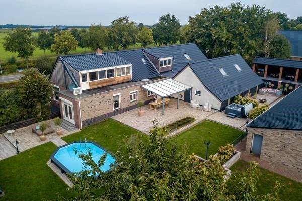 Woning Hoofdkanaal OZ 109 Emmer-Compascuum