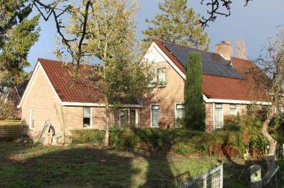 Woning Troostlaan 1 Wagenborgen